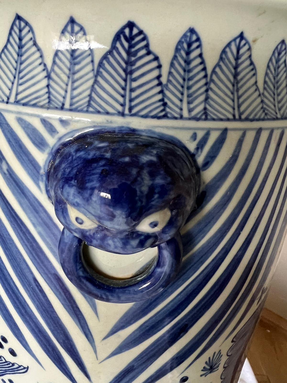 Vintage Style Blue & White Porcelain Umbrella Stand – Fish Motif