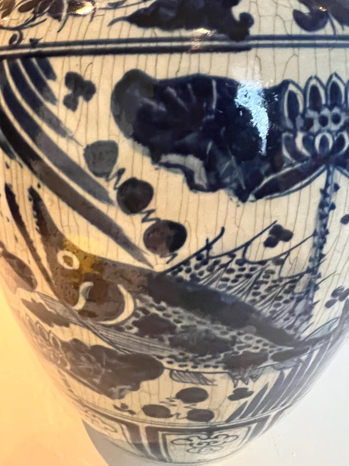 Blue and White Crackle Glaze Porcelain Ginger Jar – Hand‑Painted Fish Motif  18"