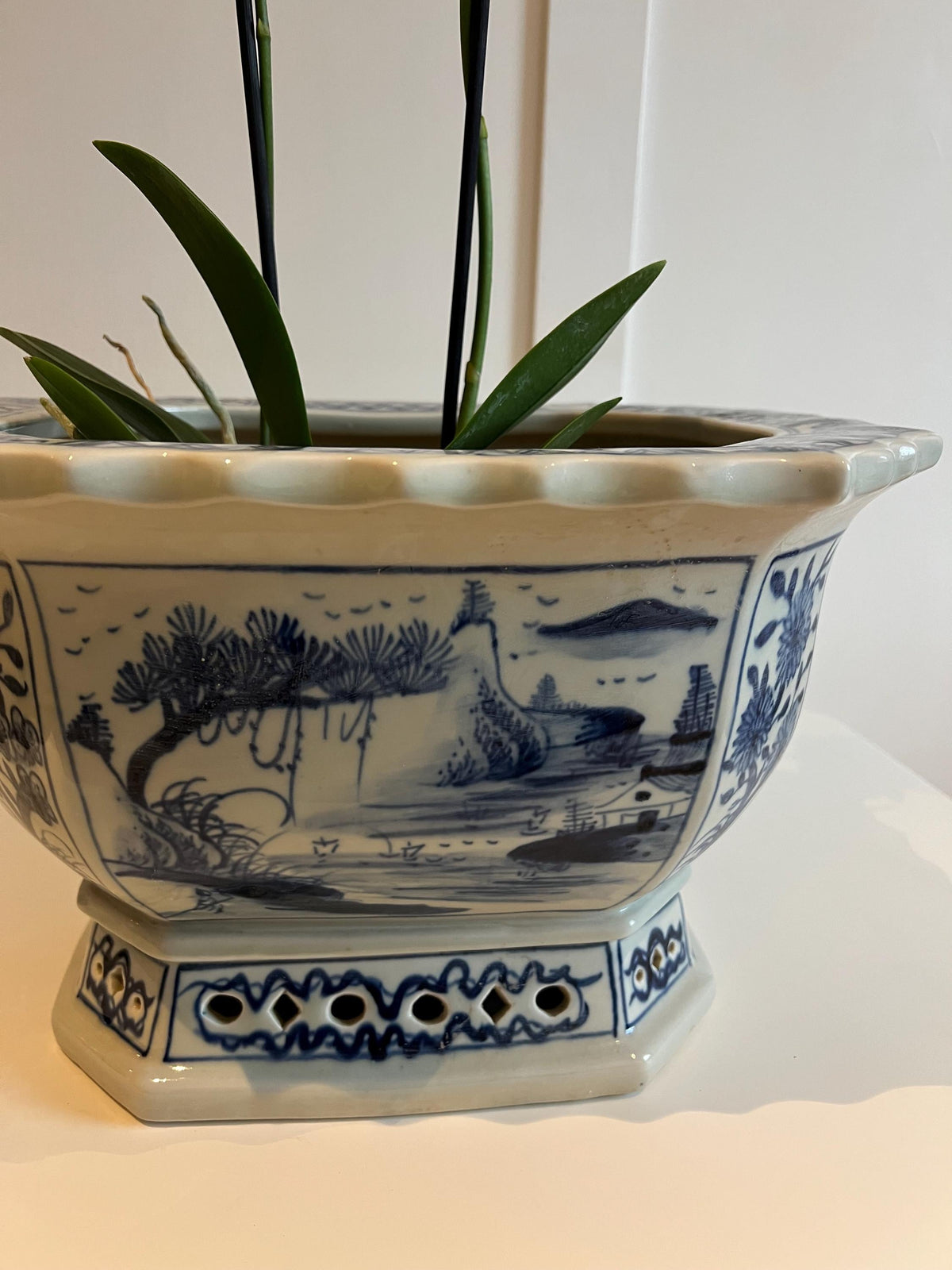 Blue & White Ceramic Planter: Aged Chinese Artwork, Glazed Finish