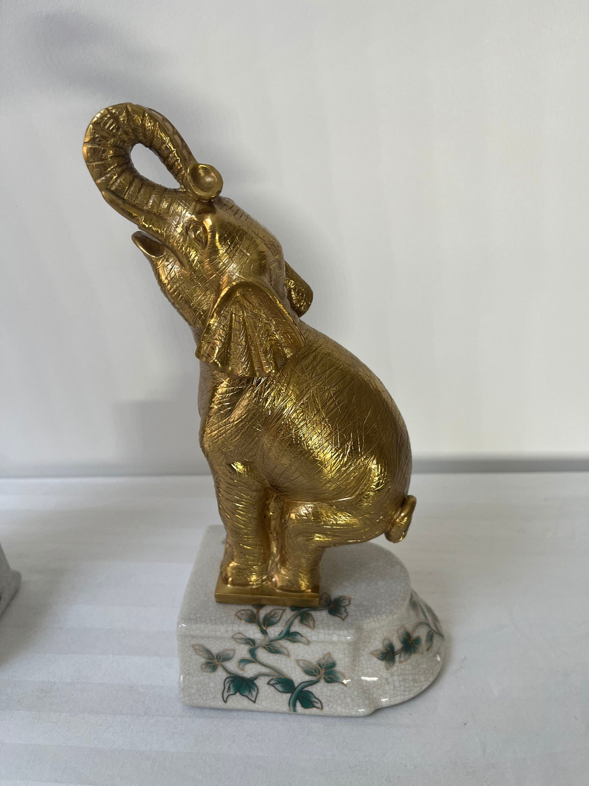 Gold Elephant Figurine Pair – Lucky Elephant Decorative Ornaments