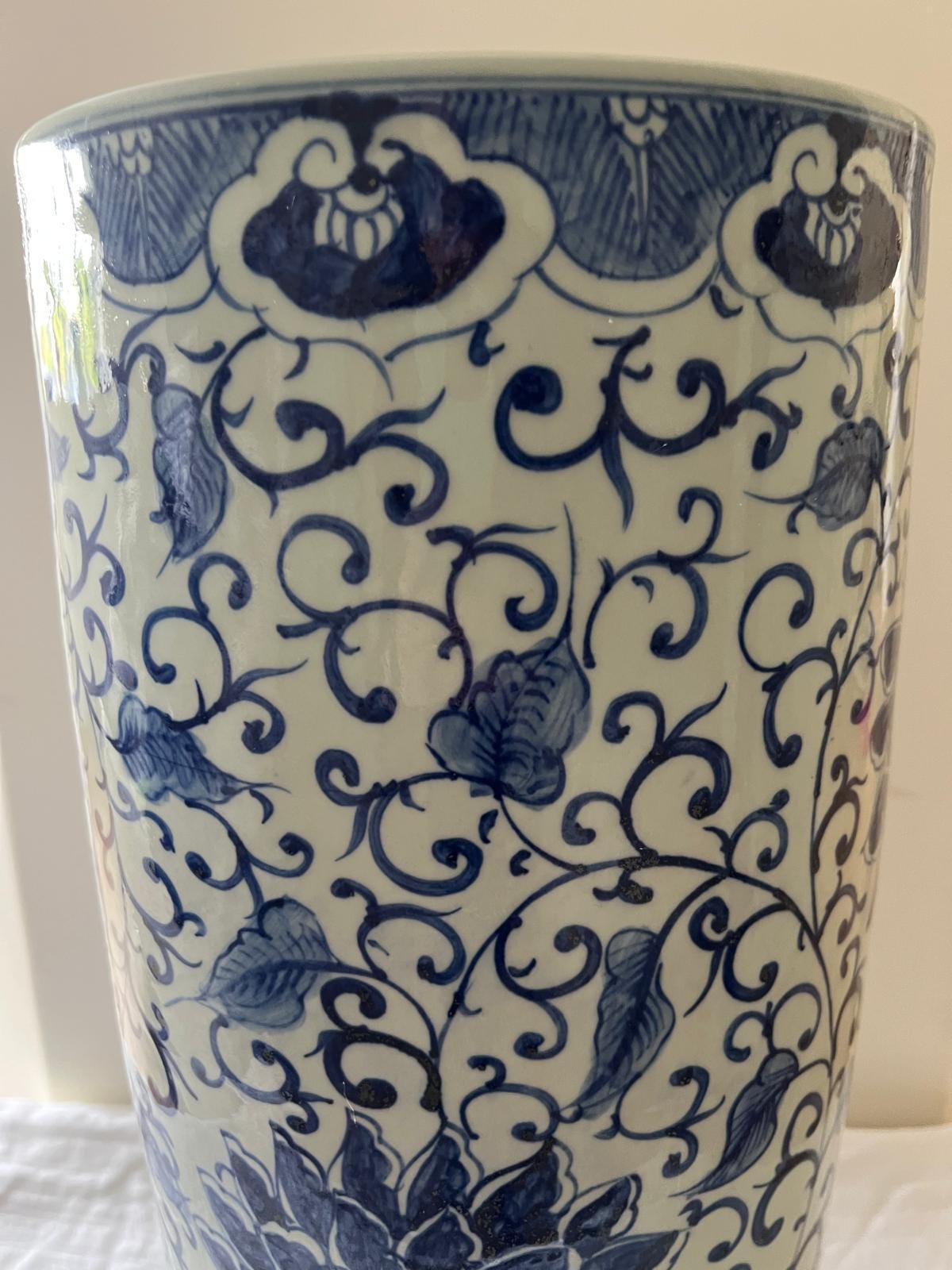 Vintage Style Blue & White Chinese Porcelain Umbrella Stand – Floral Vase