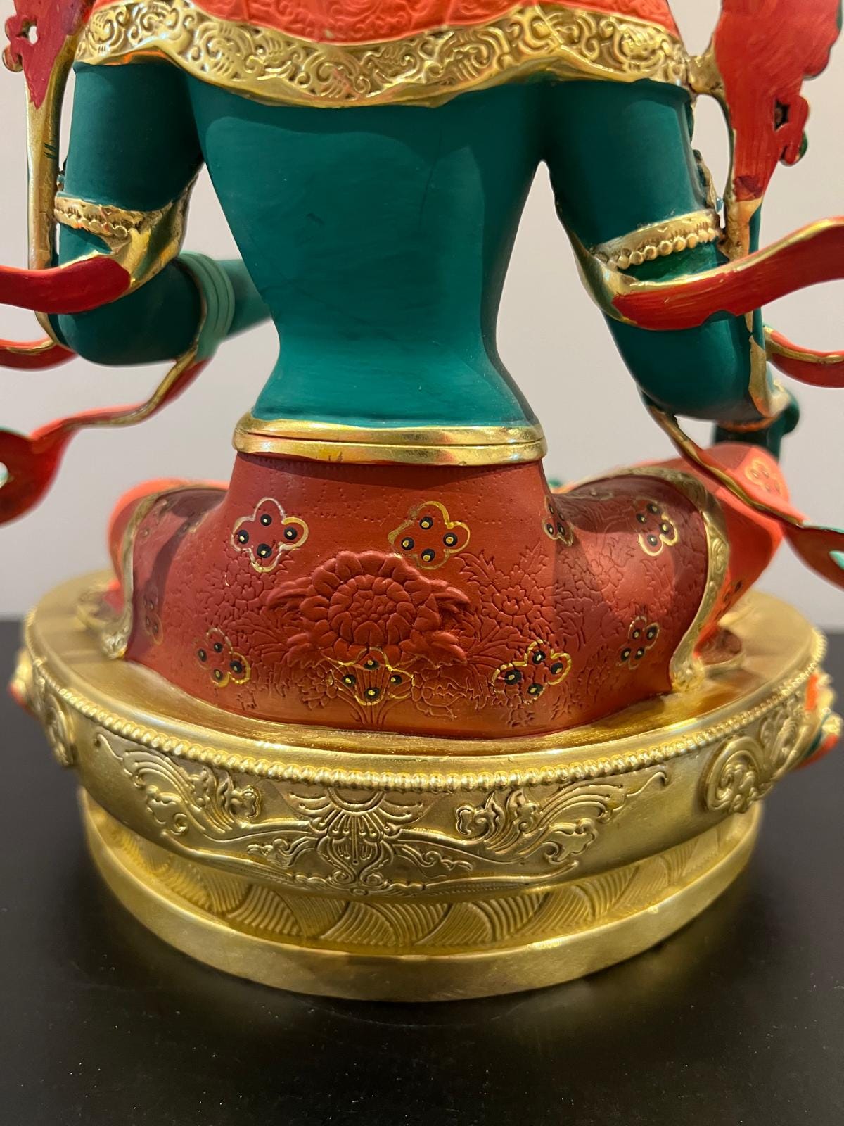 Green Tara Buddhist Deity Statue – Hand‑Painted Resin Meditation Figure
