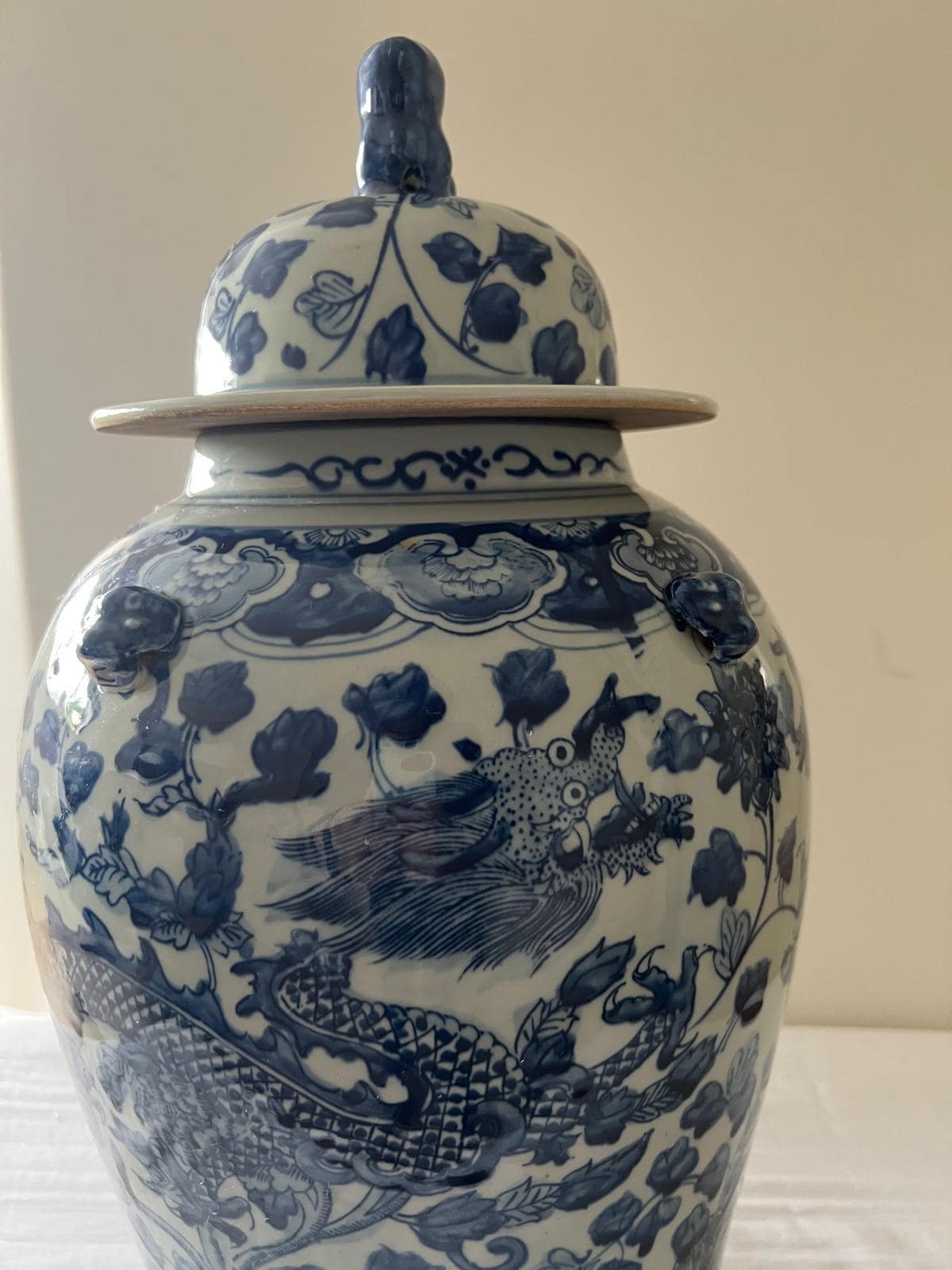 Blue and White Chinese Ginger Jar – Dragon & Floral Porcelain with Sculpted Lid
