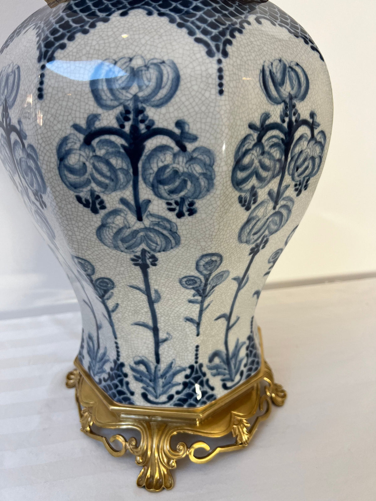 Blue and White Porcelain Ginger Jar with Lid – Decorative Urn with Gilt Base (22")