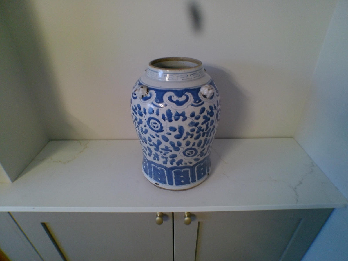 Vintage Chinese Blue and White Ginger Jar – Floral & Geometric Porcelain with Sculpted Lid Knob