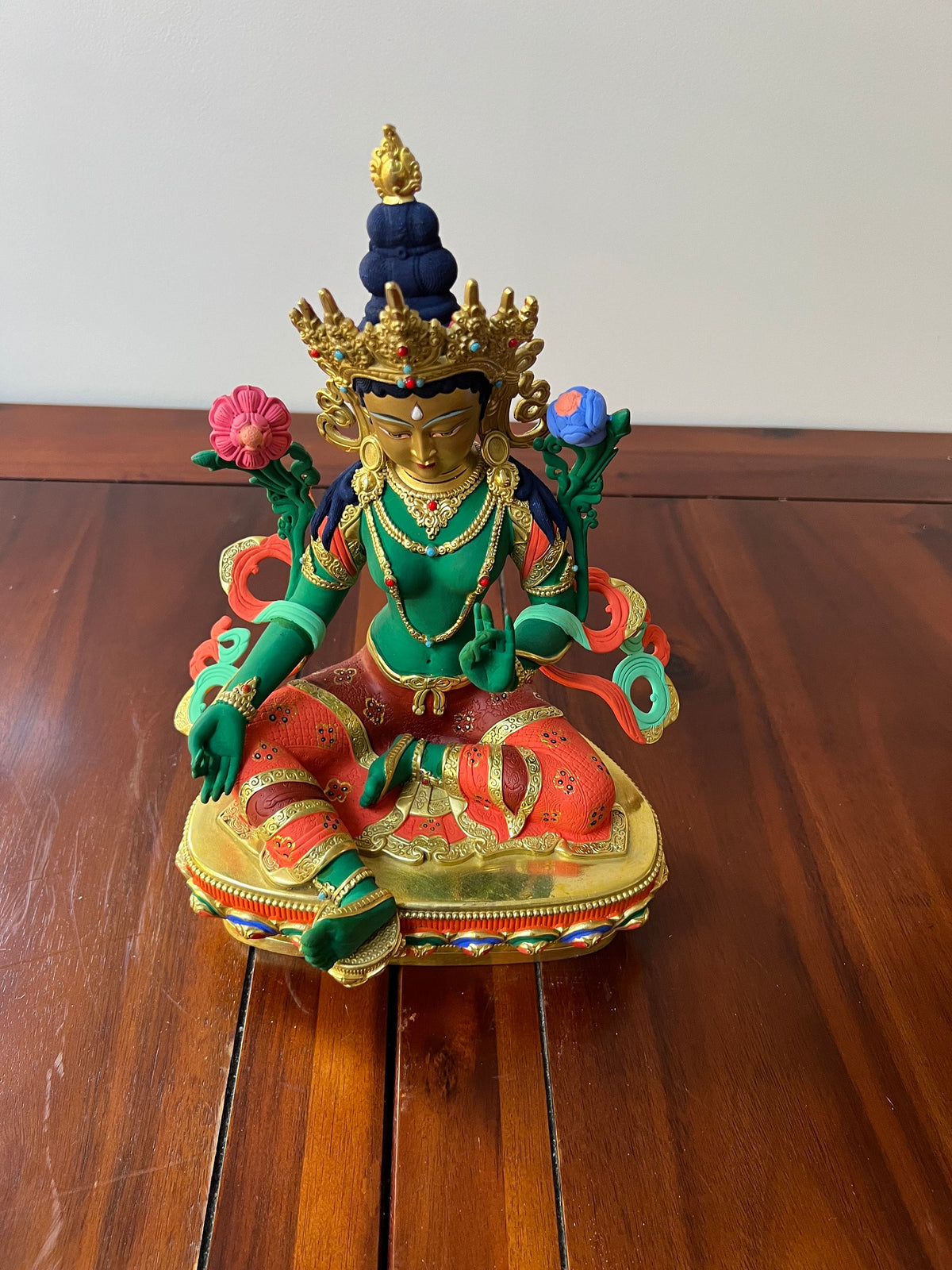 Green Tara Buddhist Deity Statue – Hand‑Painted Resin Meditation Figure