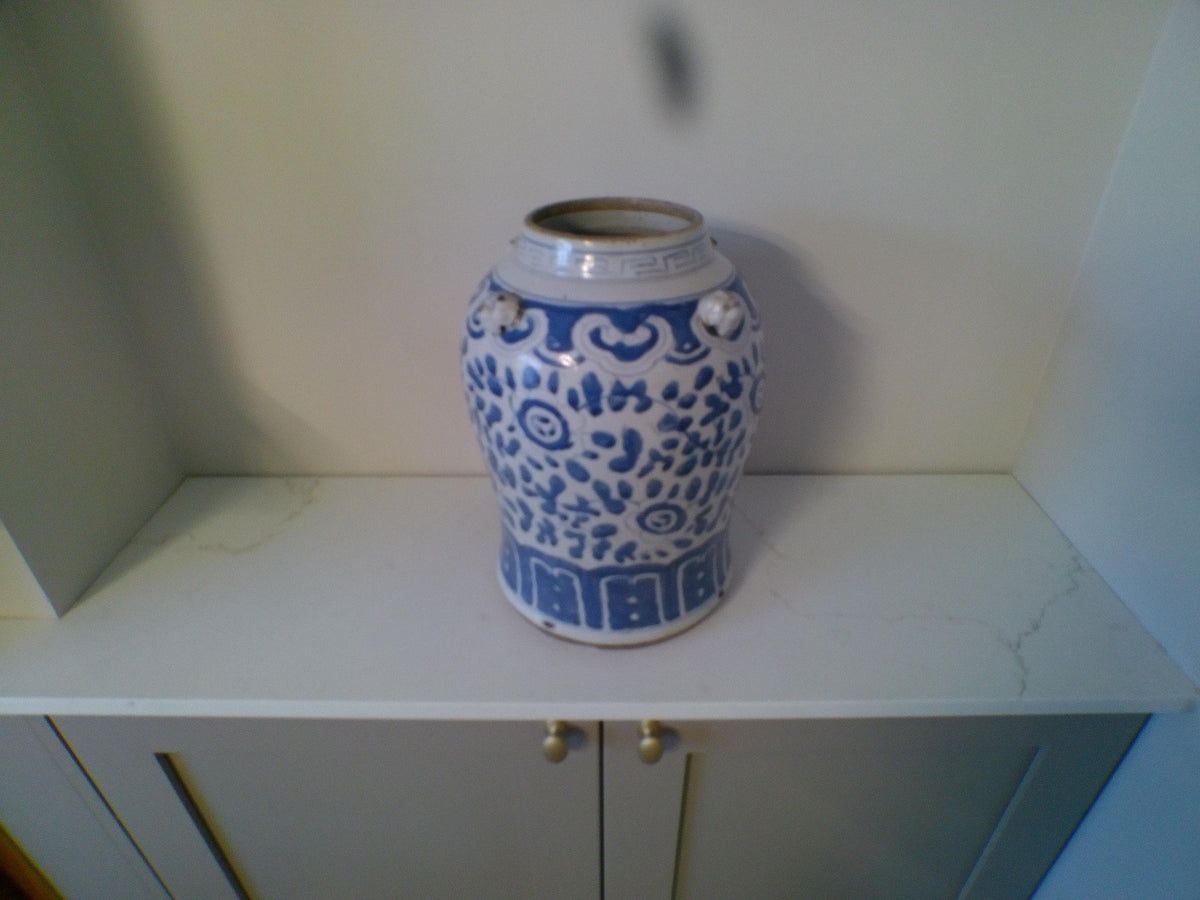 Vintage Chinese Blue and White Ginger Jar – Floral & Geometric Porcelain with Sculpted Lid Knob
