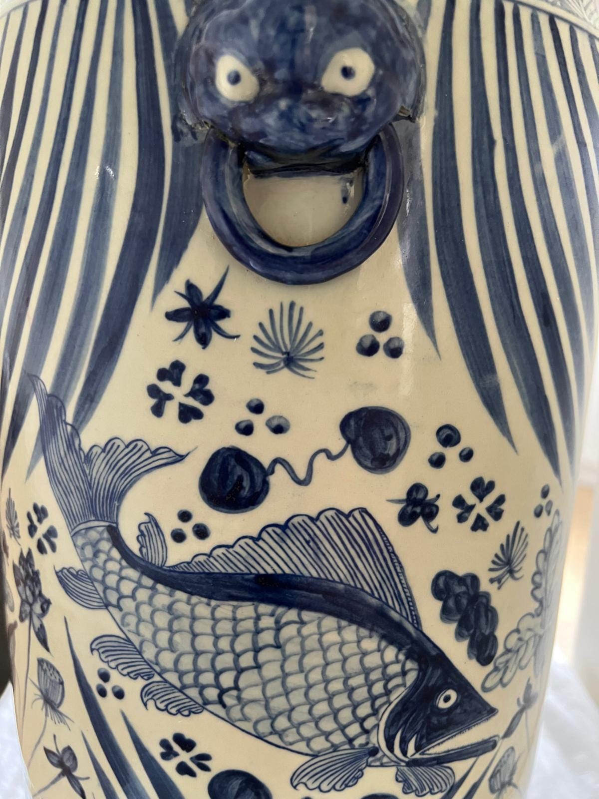Vintage Style Blue & White Porcelain Umbrella Stand – Fish Motif