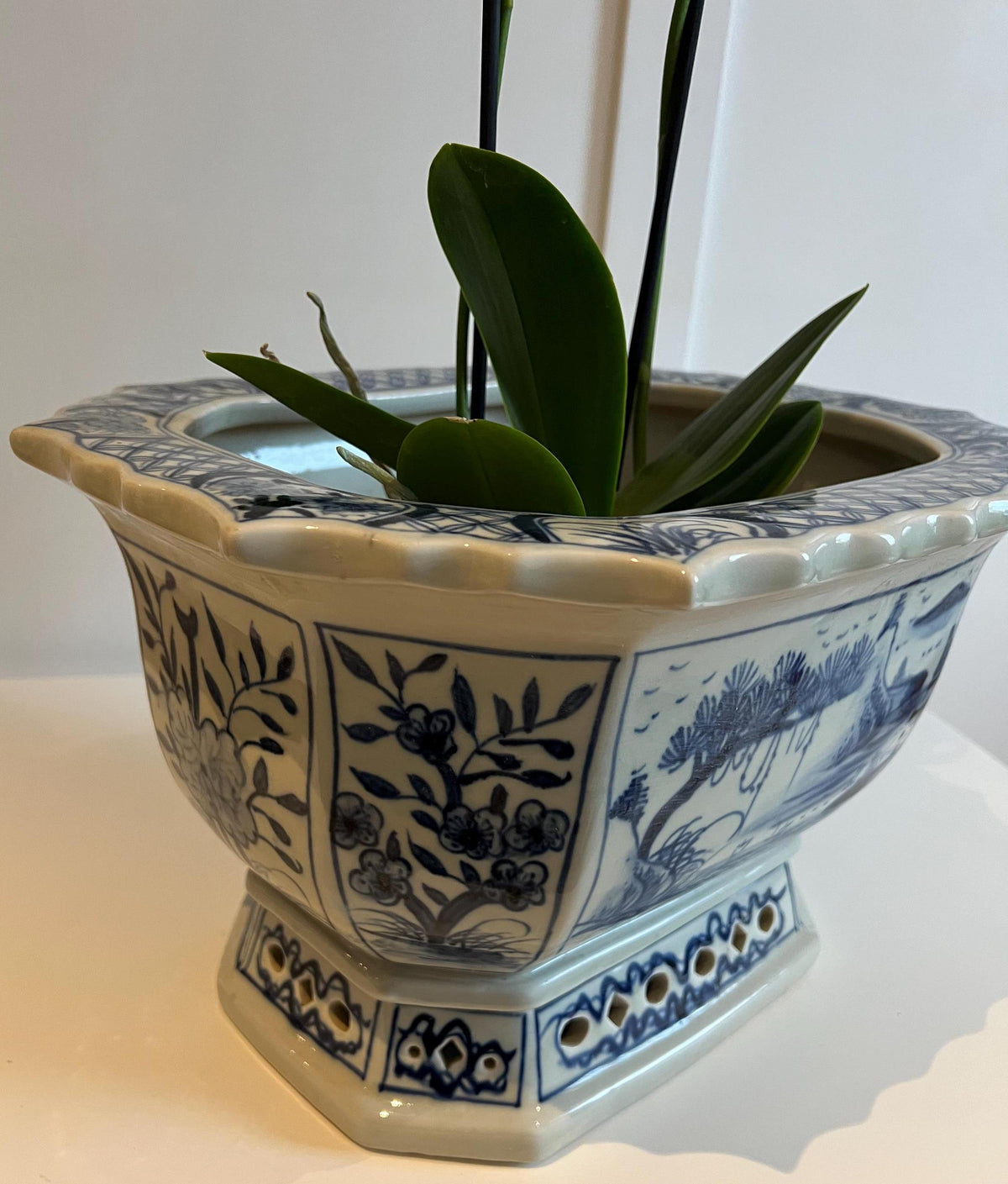 Blue & White Ceramic Planter: Aged Chinese Artwork, Glazed Finish