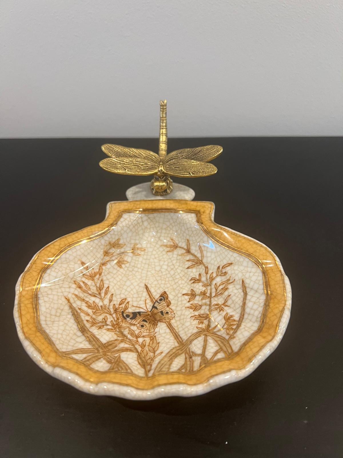 Crackle Glaze Porcelain Trinket Dish with Gilt Dragonfly Handle – Butterfly Decor