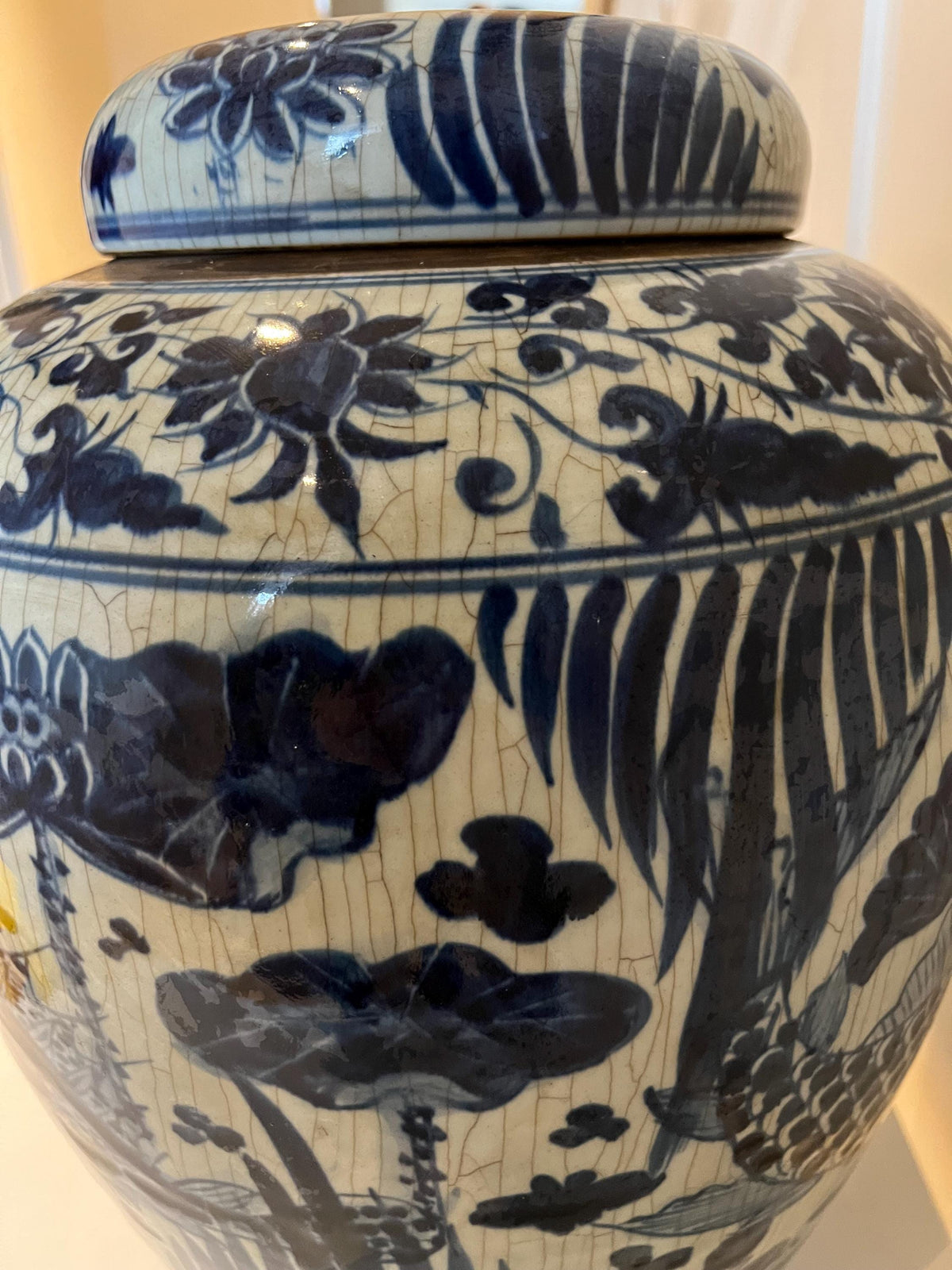 Blue and White Crackle Glaze Porcelain Ginger Jar – Hand‑Painted Fish Motif  18"