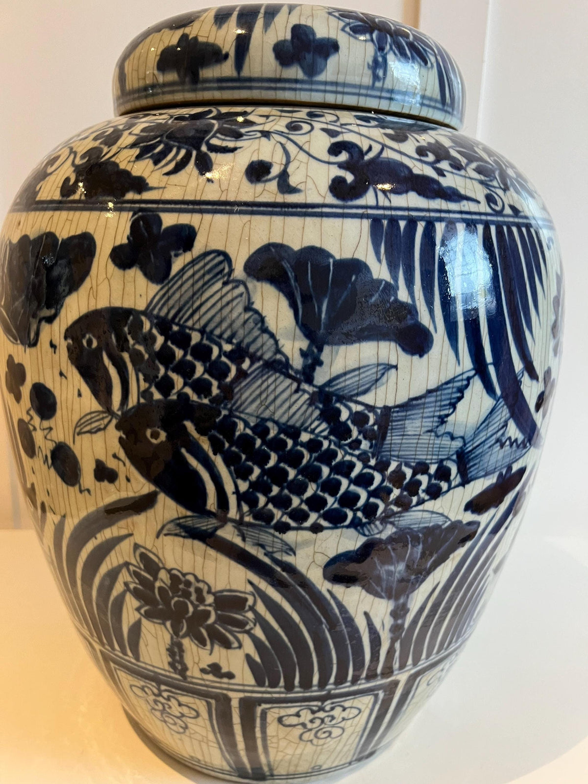 Blue and White Crackle Glaze Porcelain Ginger Jar – Hand‑Painted Fish Motif  18"