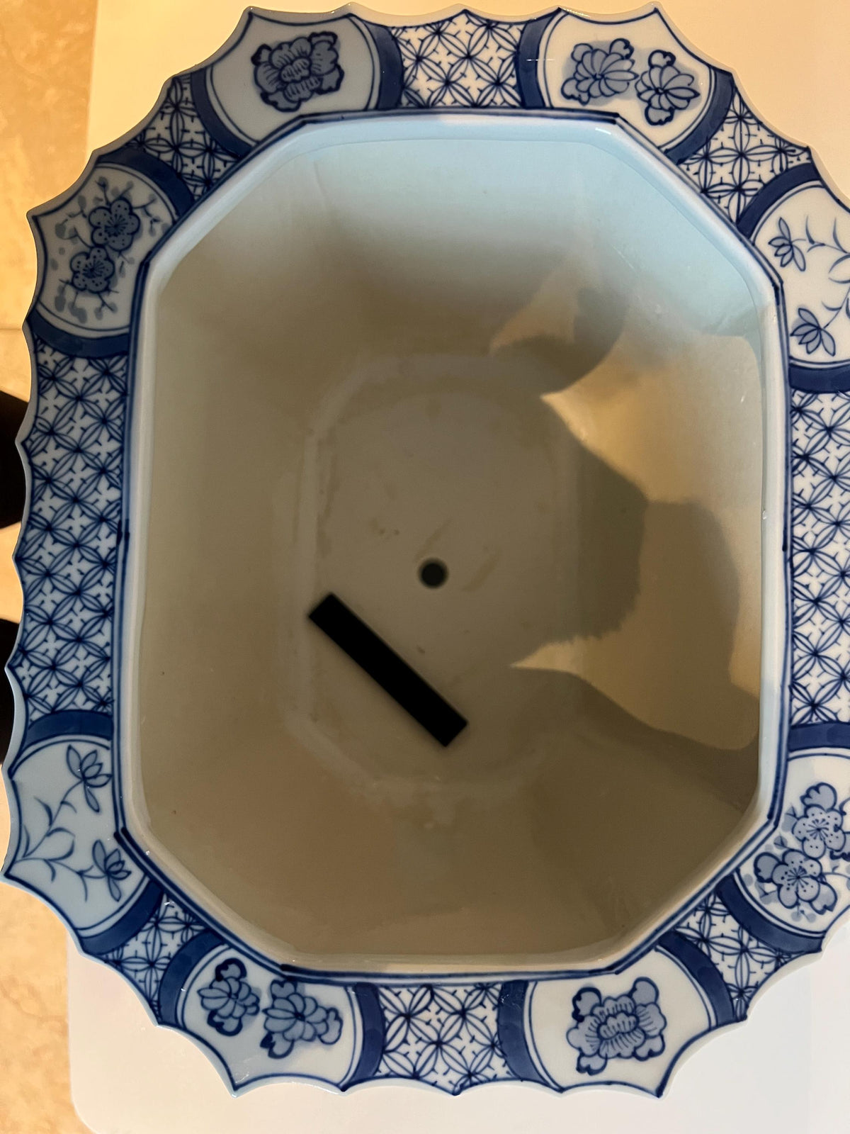 Blue & White Ceramic Planter: Glazed Chinese Garden Decor