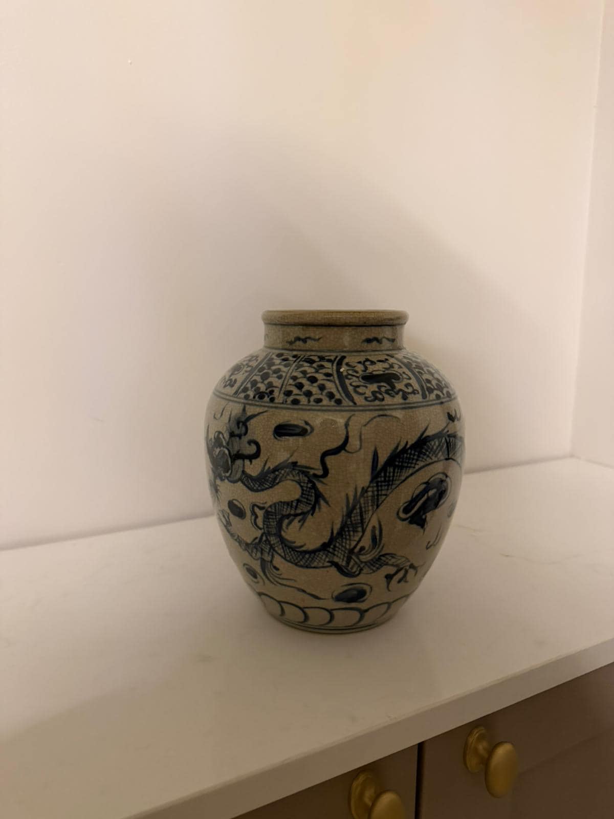 Vintage Style Chinese Porcelain Vase – Blue Dragon Motif, Beige Ceramic