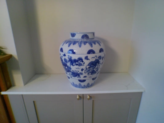 Vintage Style Chinese Blue and White Porcelain Vase – Dragon & Cloud Motif, Collectible Ceramic Art