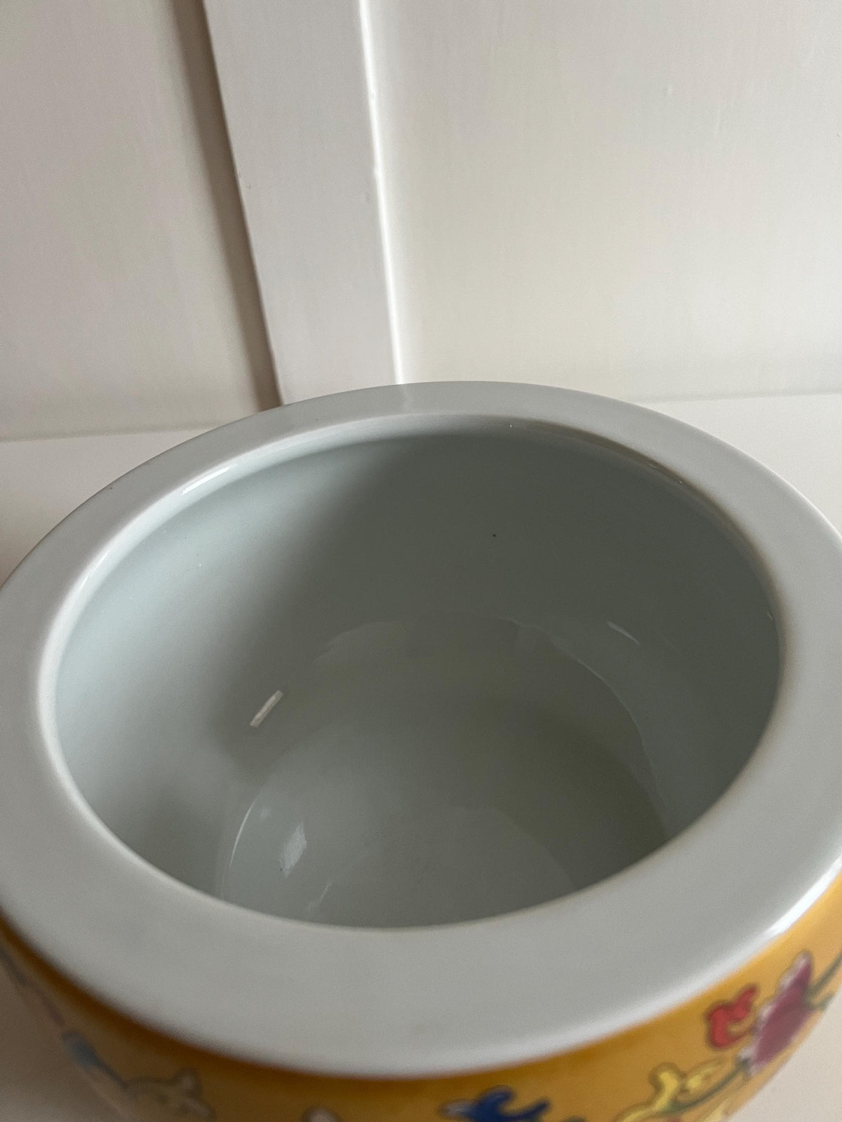 Chinese Gold Pattern Small Ceramic Bowl