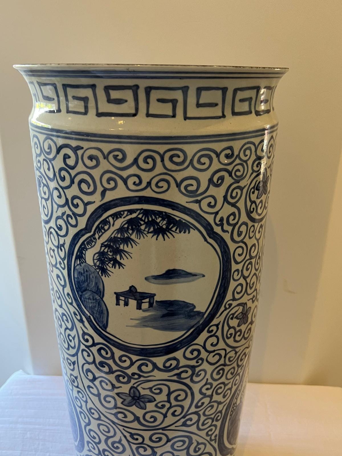 Vintage Style Chinese Blue and White Porcelain Umbrella Stand – Pagoda Landscape