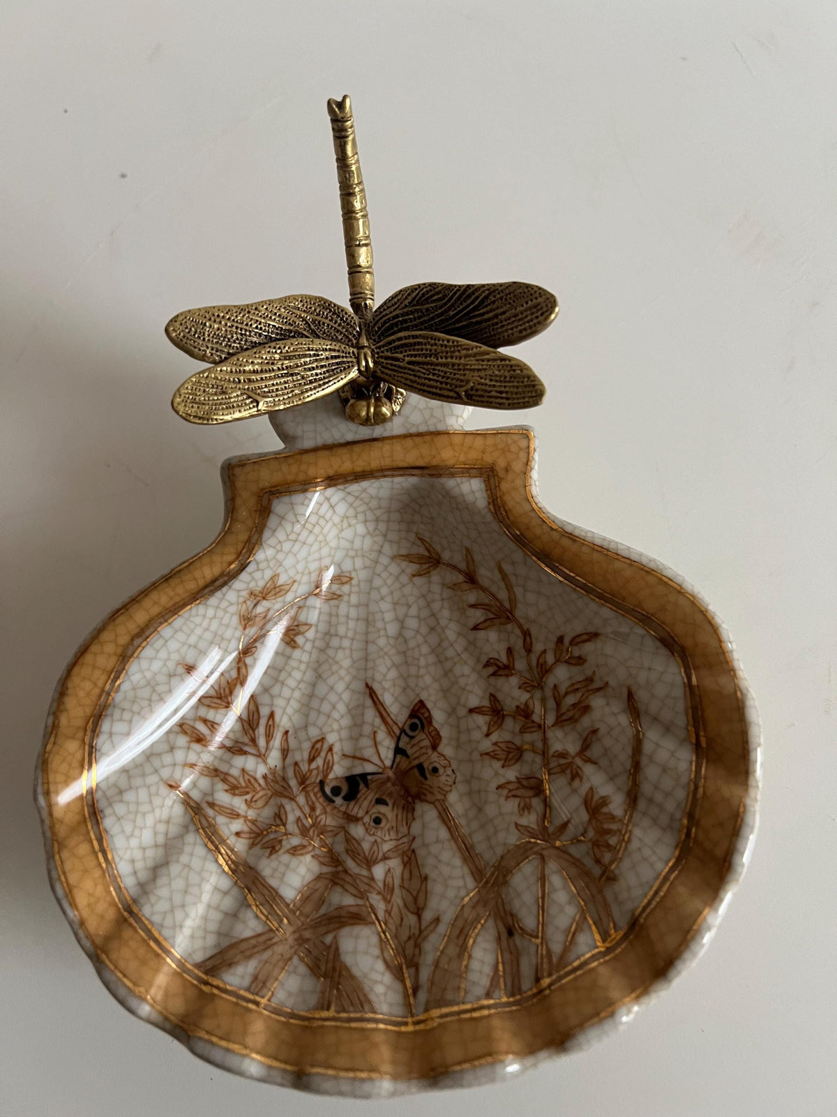 Crackle Glaze Porcelain Trinket Dish with Gilt Dragonfly Handle – Butterfly Decor