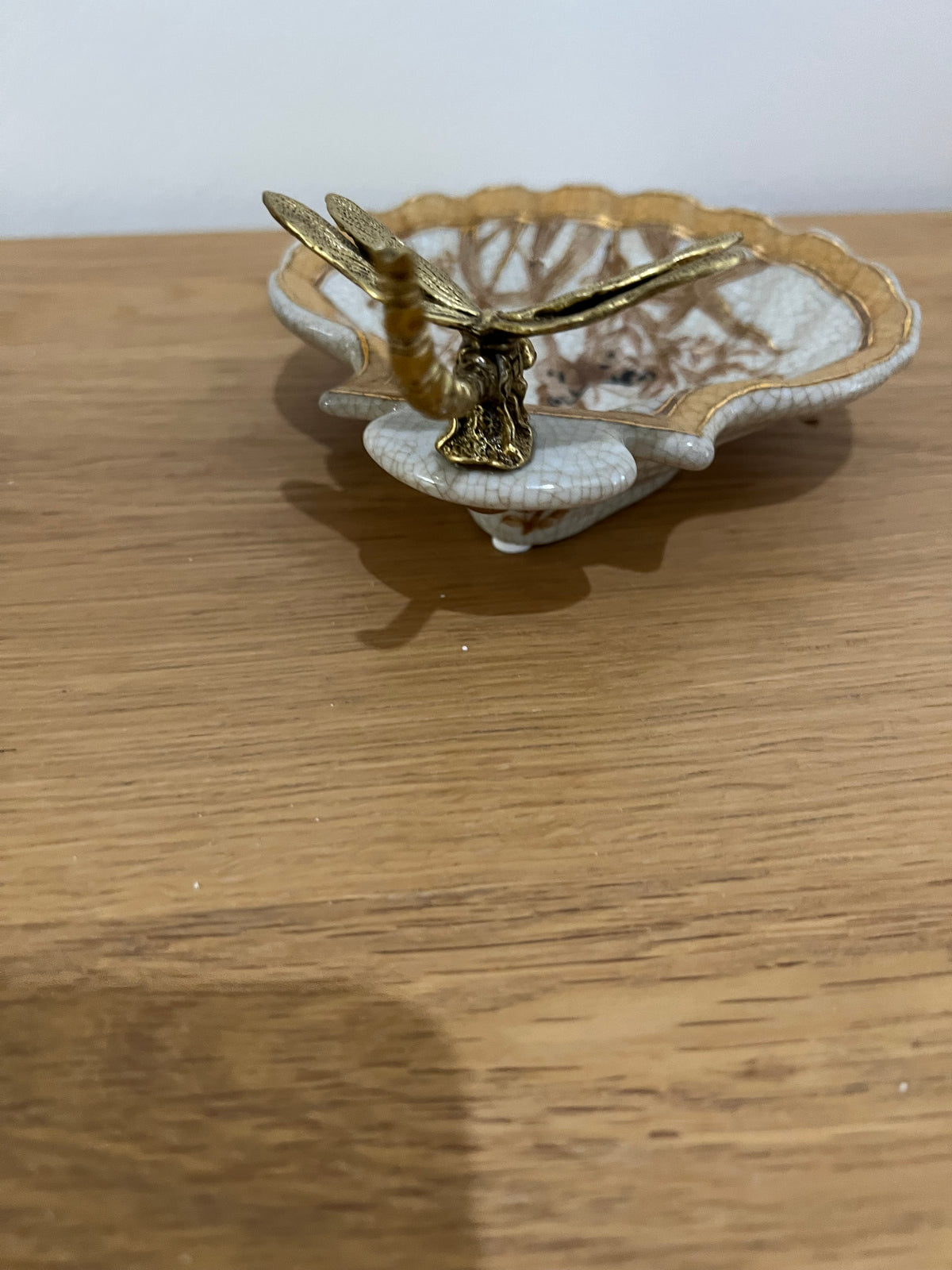 Handpainted Brown ShelldishTerrine with Brass Butterfly and Butterfly Detailing in paintwork